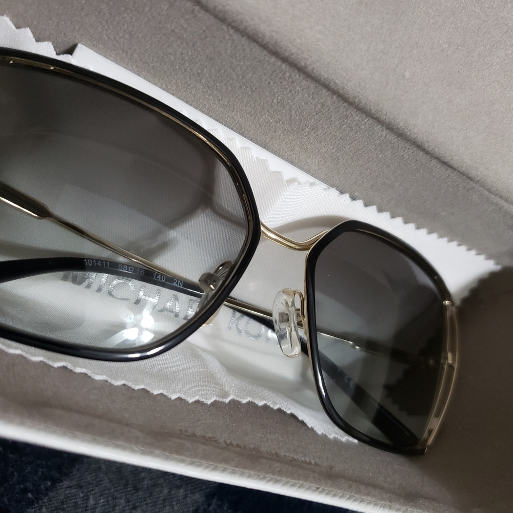 Michael Kors Sunglasses - Picture 4 of 8